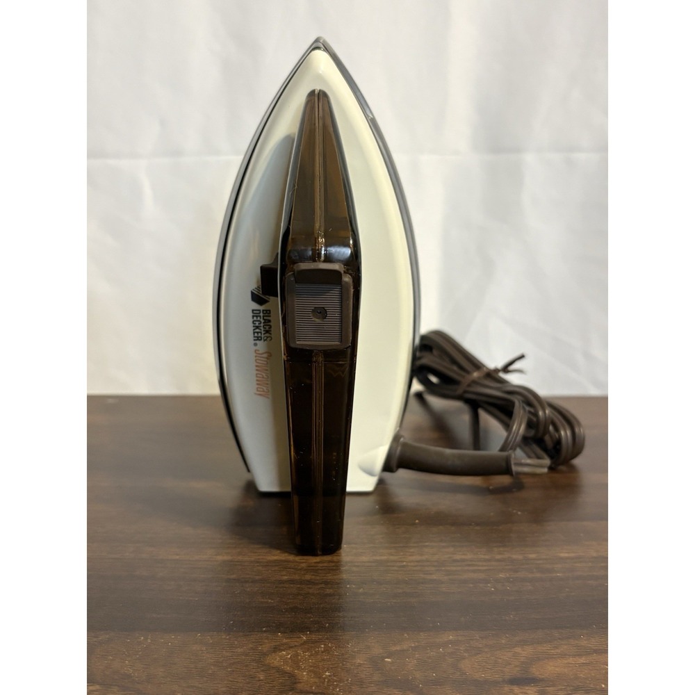 VintageBLACK+DECKER Stowaway Corded Adjustable Steam Iron, Steam, Folding Handle - Picture 2 of 9